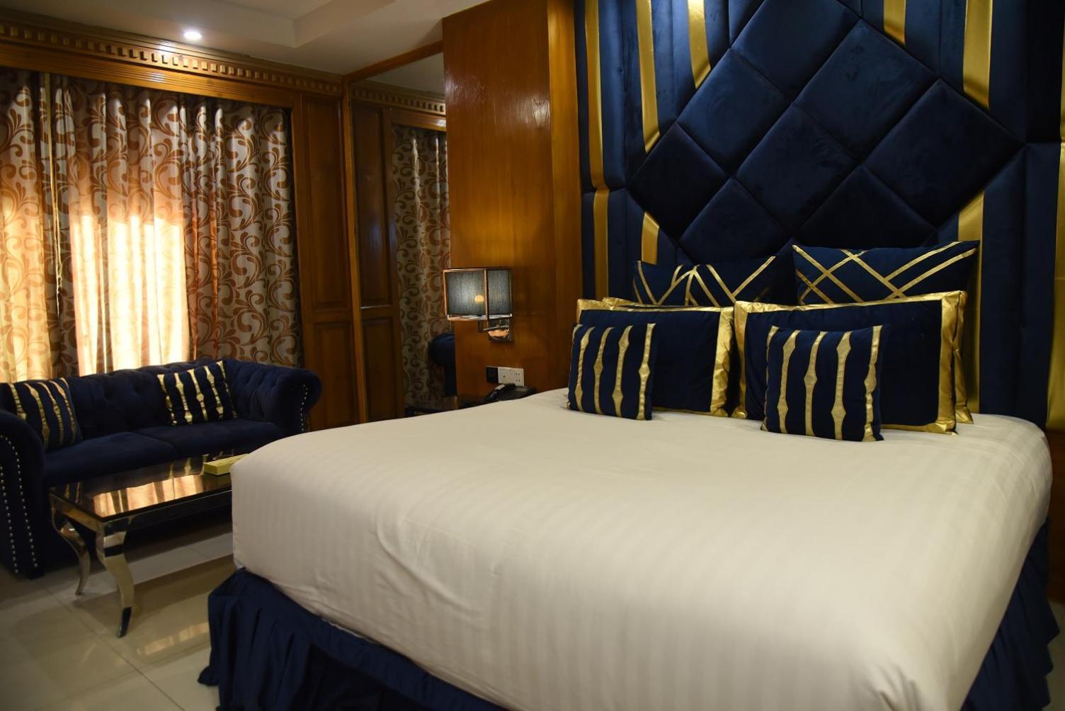 Hilton Suites לאהור מראה חיצוני תמונה